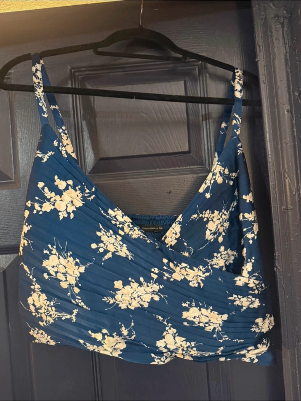 Abercrombie & Fitch Navy and Cream Floral Wrap Crop Cami